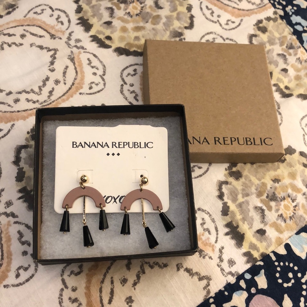 Banana republic earrings